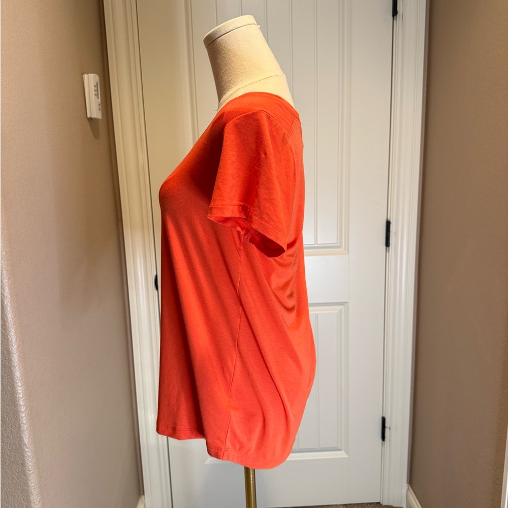 Athleta Women's Vibrant Orange Short Sleeve Tee - Picture 2 of 4